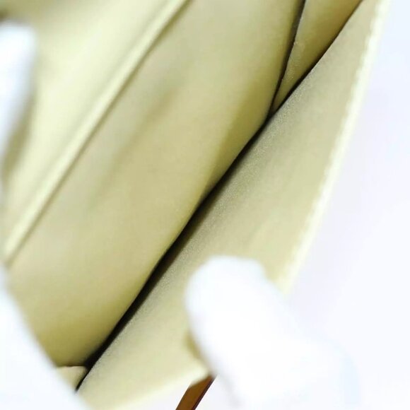 LOUIS VUITTON Monogram Vernis Motto Pouch Lime Yellow - Picture 3 of 16